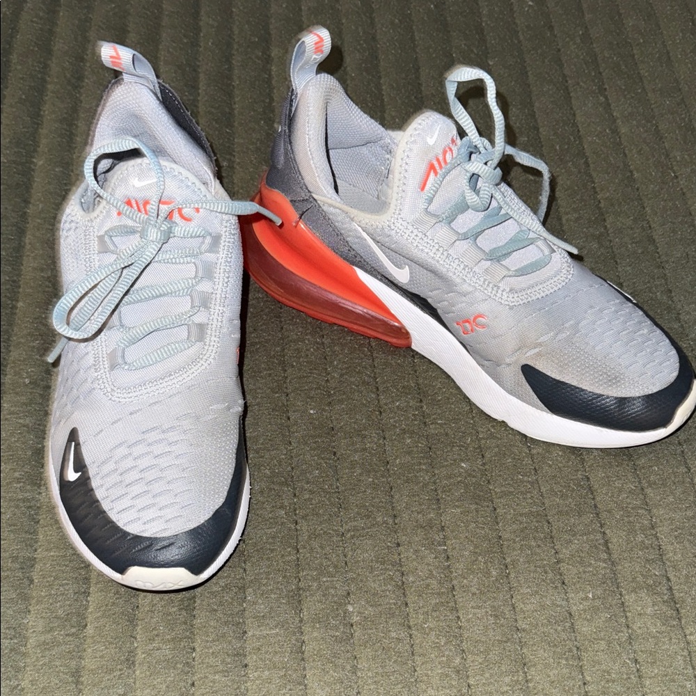 Nike Gray & Coral Low-Top Air Max Sneakers